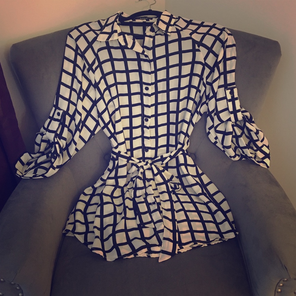 Cute tie waist blouse!